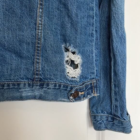 Forever 21 Women’s Blue Medium Wash Distressed Button Up Denim Jacket Size L‎ - Picture 12 of 13